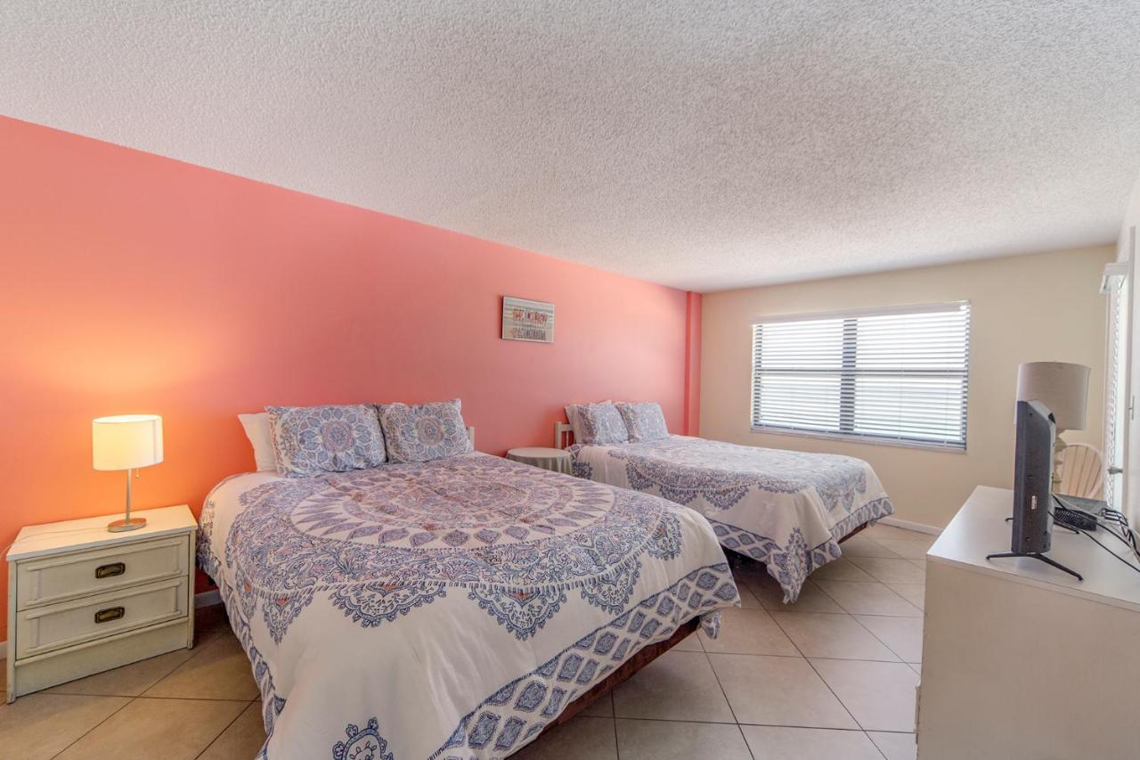 407 Beach Place Condos St. Pete Beach Exterior foto